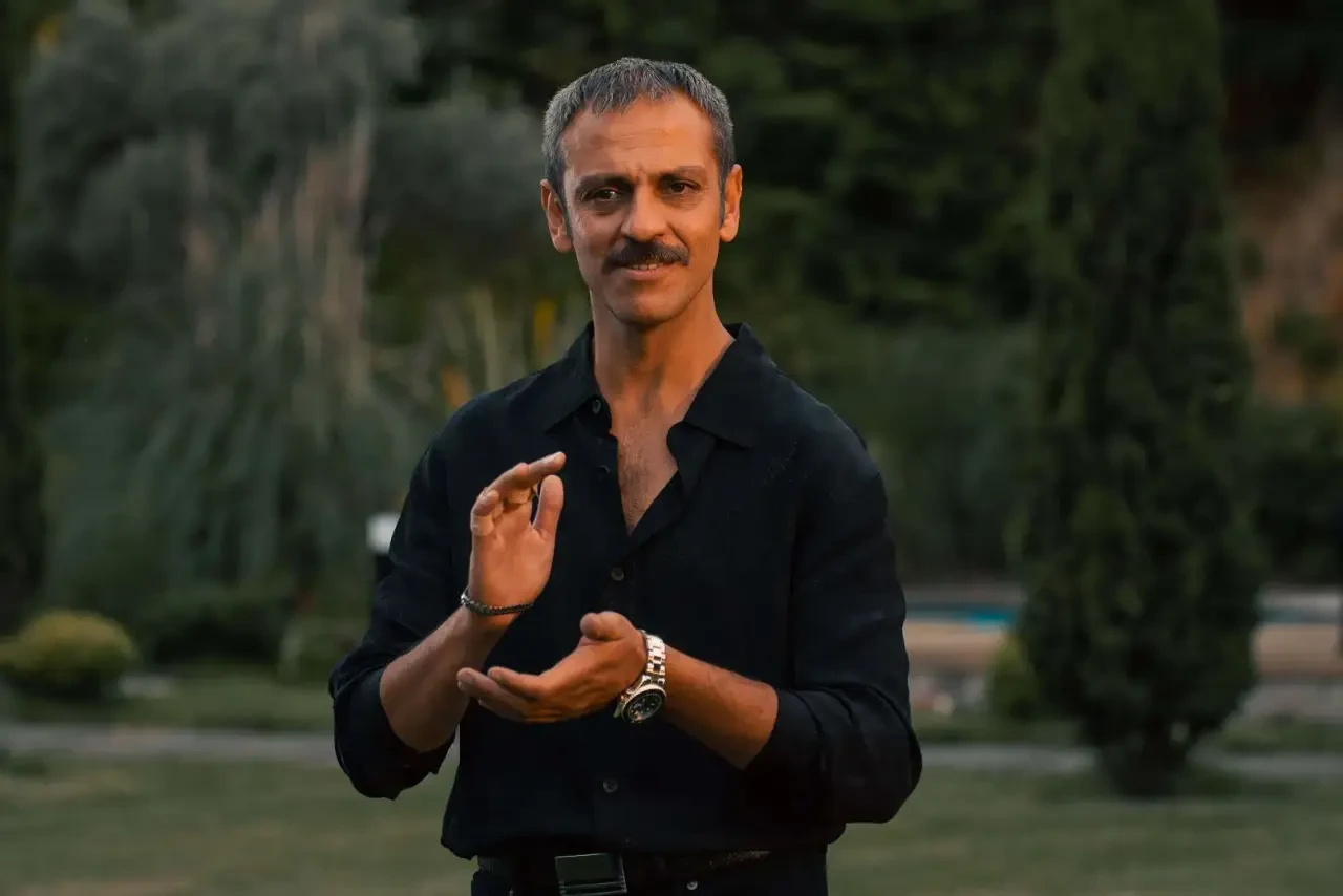Show TV’nin Yeni Sezon Bombası: “Veliaht” Dizisi Eylül’de Başlıyor, Oyuncuları Kimler? 5
