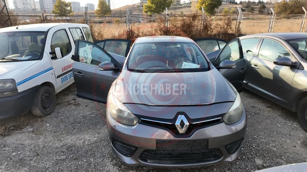 Kamu Yüzlerce Aracı Satışa Çıkardı: Neredeyse Bedavaya Satılıyorlar!