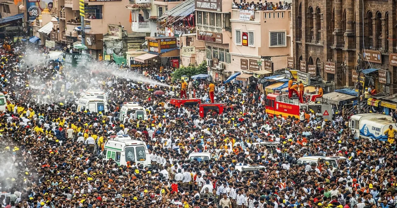 Hindistan'daki Jagannath Festivali’nde İzdiham: 3 Ölü 50 Yaralı