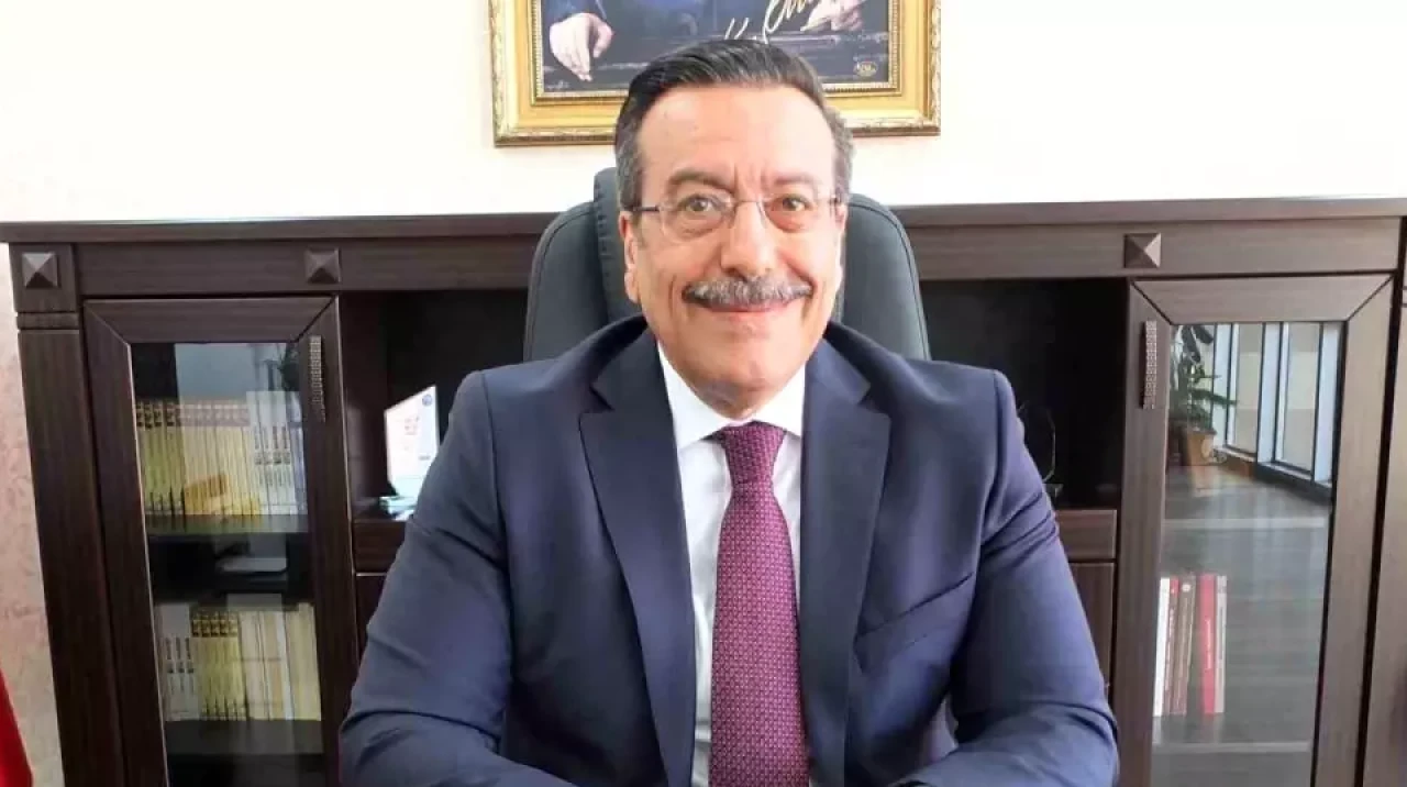 Burhaniye Kaymakamı Cumali Atilla Kimdir Nereli Kaç Yaşında Görev Geçmişi ve Açıklamaları