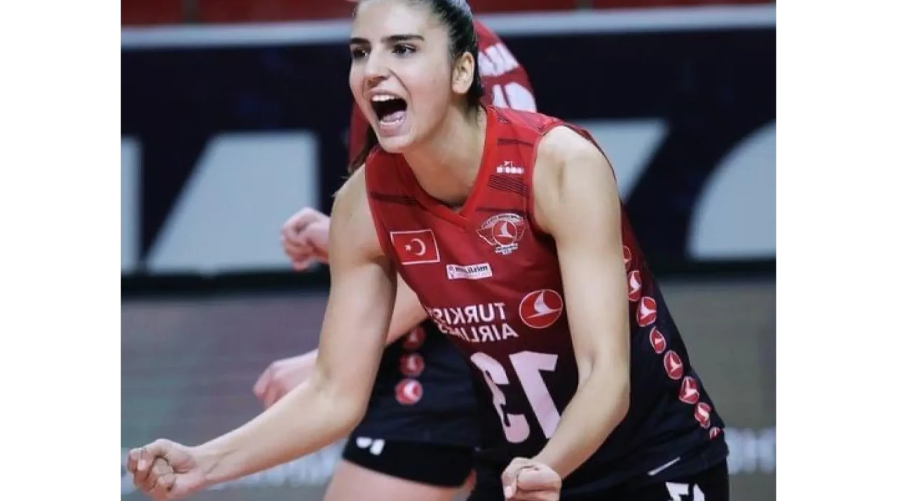 Büşra Güneş Kimdir Kaç Yaşında? Büşra Güneş Evli mi, Sevgilisi Kim, İnstagram adresi?