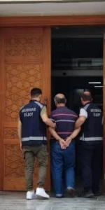 Aydın Efeler'de FETÖ Hükümlüsü Çatıda Yakalandı