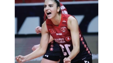Büşra Güneş Kimdir Kaç Yaşında? Büşra Güneş Evli mi, Sevgilisi Kim, İnstagram adresi?