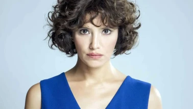 Yasak Elma Julia Kimdir? Nehir Erdoğan Kaç Yaşında, Nereli, Evli mi, Sevgilisi Kim, Boyu Kilosu, Oynadığı Diziler ve Filmler