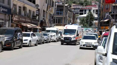 Hakkari'de Askeri Araç Devrildi: 8 Asker Yaralandı