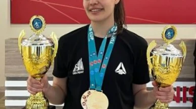 Sümeyye Hatun Kaya Kimdir? Pendik’ten Dünya Kick Boks Şampiyonluğuna Uzanan Yol