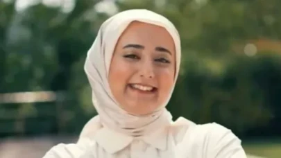 Zuhal Topal'la Yemekteyiz'in Renkli Yüzü: Öznur Gündoğdu Kimdir, Kaç Yaşında, Aslen Nereli, Mesleği Nedir?