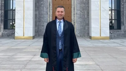 Ahmet Faruk Kuran Kimdir? Hukuk Geleneğinden Siyaset Sahnesine Yükselen İsim