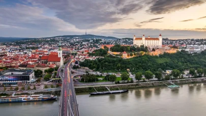 Slovakya Asgari Ücret 2025: Net Maaş, Saatlik Ücret, Meslek Maaşları ve TL Karşılığı