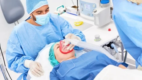 2025 Anestezi Uzmanı Maaşları Ne Kadar? Kamu ve Özel Sektör Karşılaştırması
