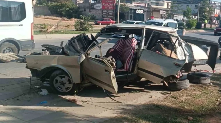 Gaziantep’te Feci Kaza: Tofaş Sürücüsü Hayatını Kaybetti, 9 İşçi Yaralandı