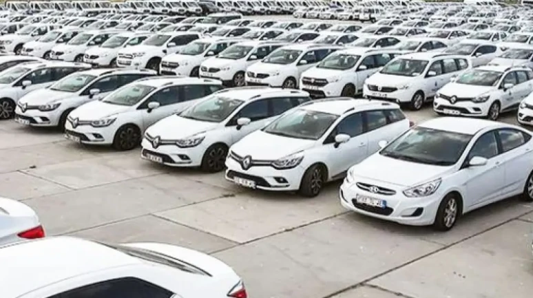 En Az Yakan Otomobiller 2025 Listesi Açıklandı: Bu Modeller Cebinizi Koruyor
