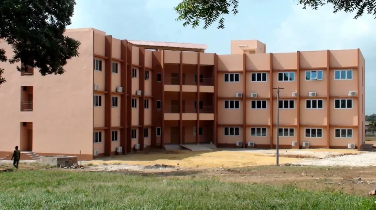 Benin 2025-2026 Üniversite Başvuru Takvimi, Kabul Şartları, Üniversiteler, Bölümler, Vize, Konaklama, Yaşam Maliyeti ve Gezilecek Yerler