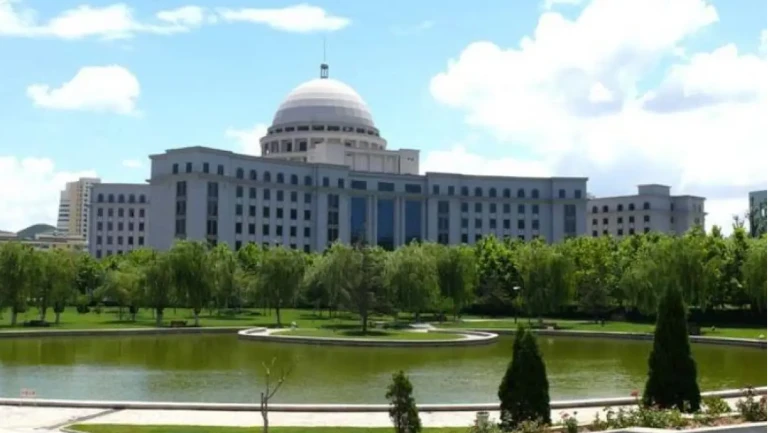 Çin 2025-2026 Üniversite Başvuru Tarihleri, Üniversiteler, Vize ve Gezi Rehberi