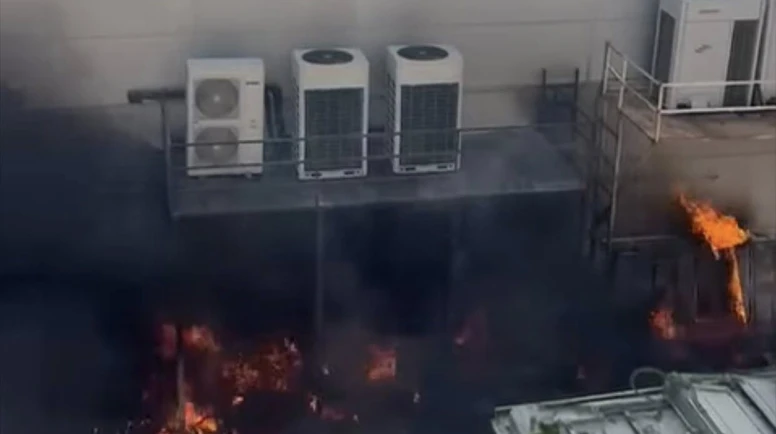 Bodrum Midtown AVM’de Yangın Paniği: Geri Dönüşüm Alanı Kül Oldu